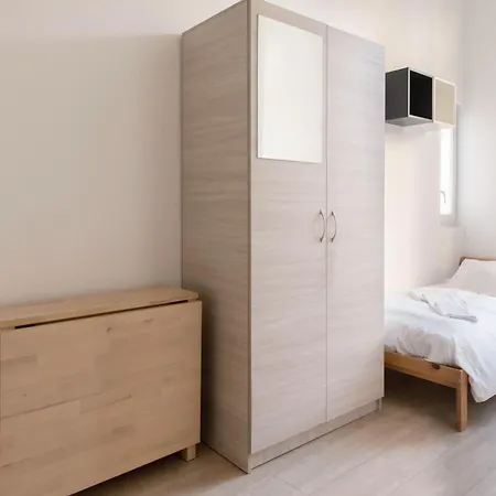 De L'alliance Hotel apartamentowy