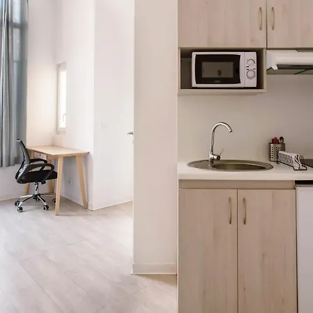 Hotel apartamentowy De L'alliance 3*